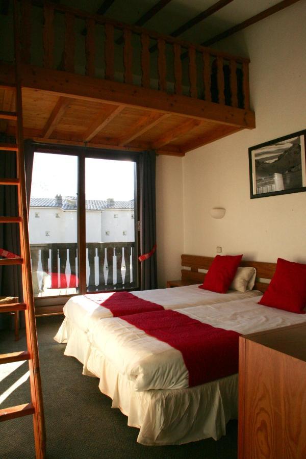 Hotel Valentin Pied Des Pistes Les Deux Alpes Bagian luar foto